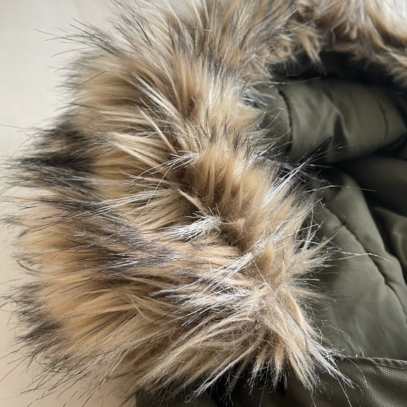 BRAND NEW ROOTS COAT - Picture 10 of 10